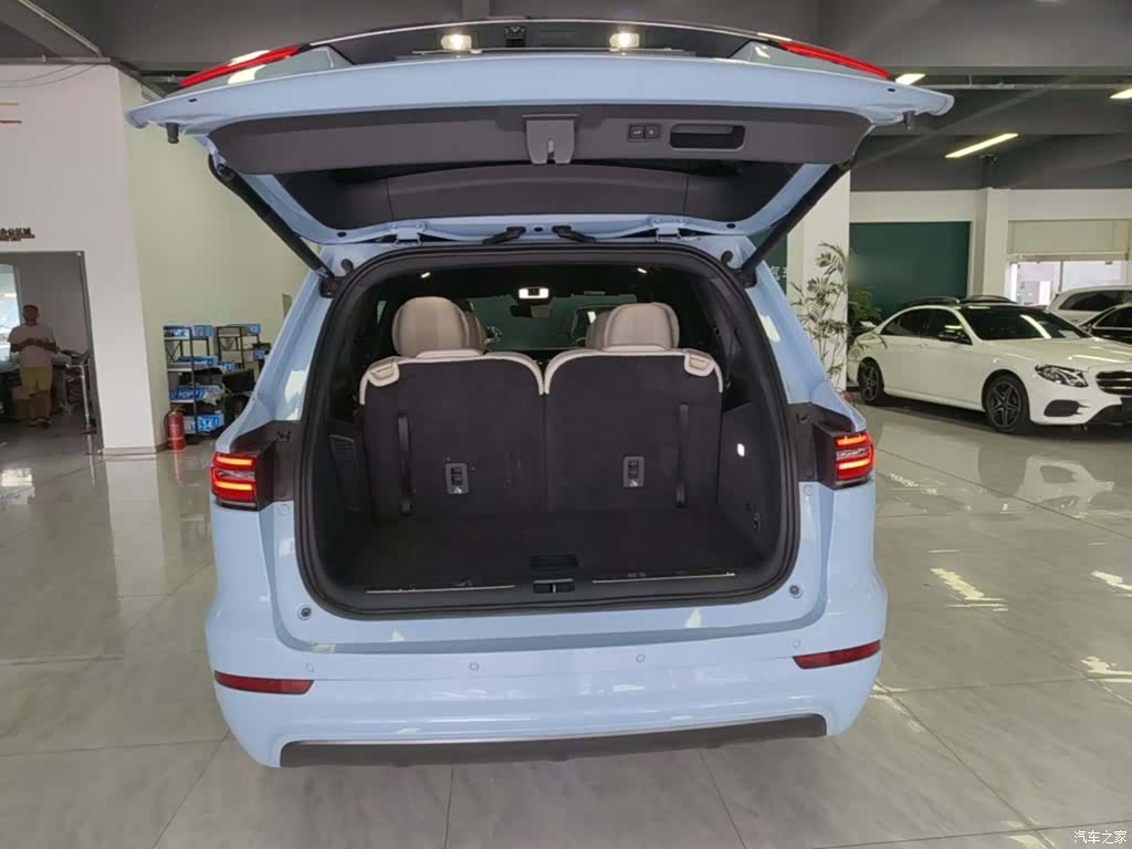 Li Auto ONE, 2021 19