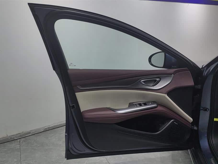 BYD seal
