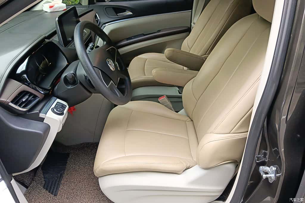 Buick GL8, 2021 9