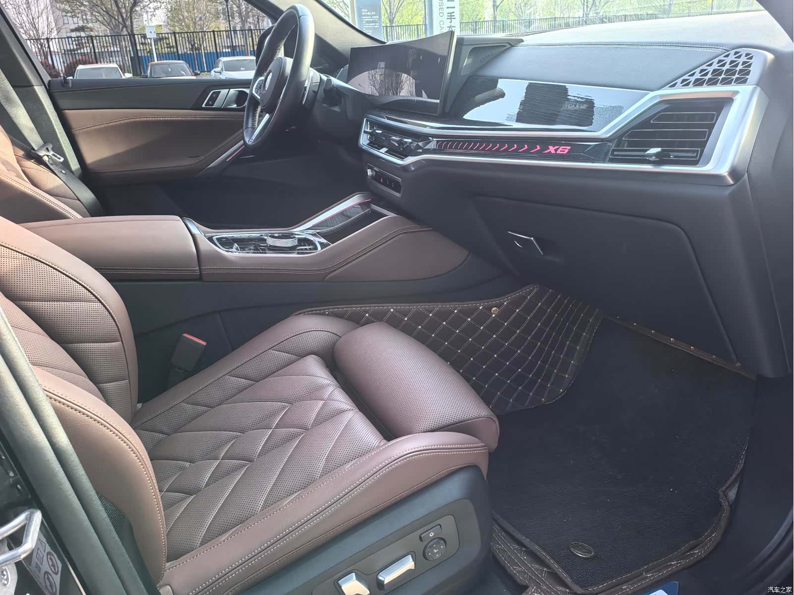 BMW X6, 2025 24