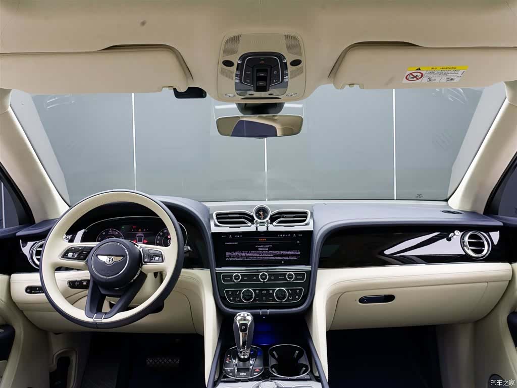 Bentley Bentayga, 2026 16