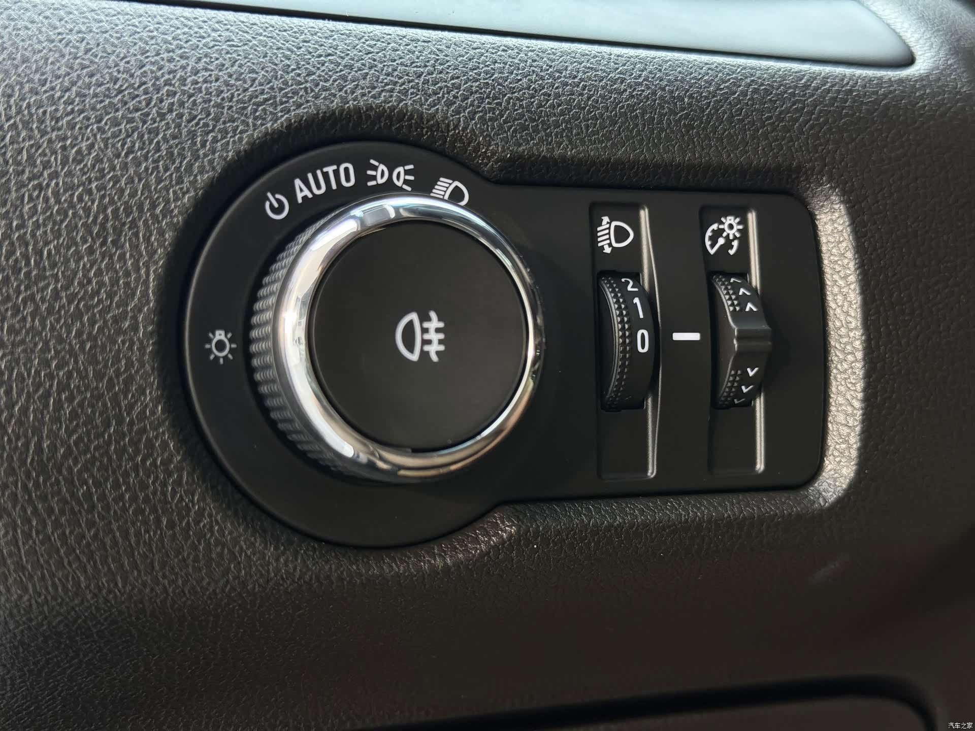 Buick GL6, 2022 8