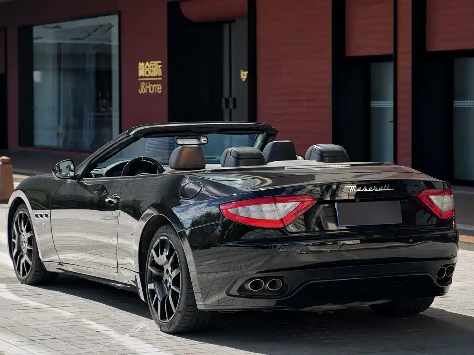 Maserati GranCabrio