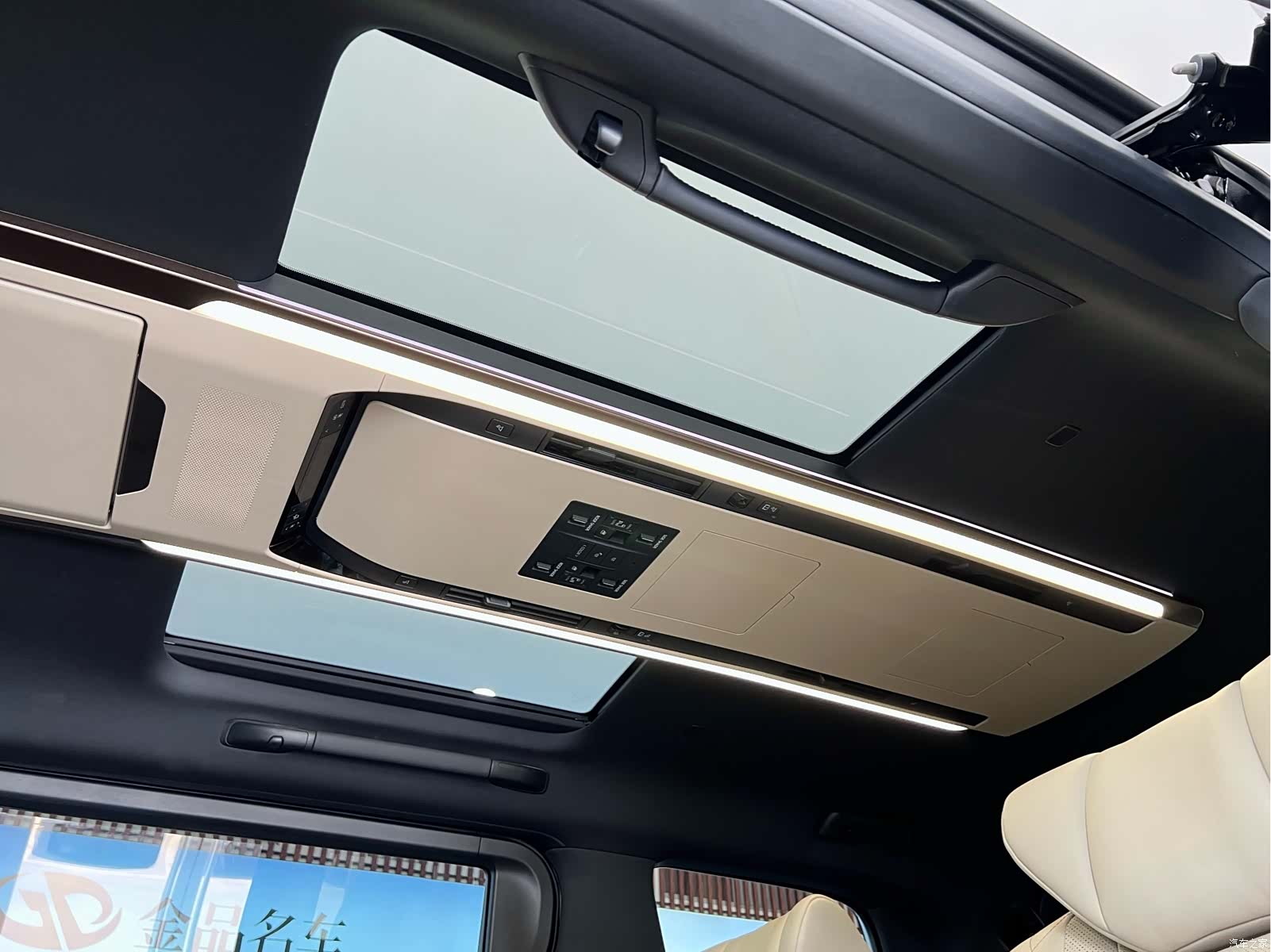 Toyota Alphard, 2025 14