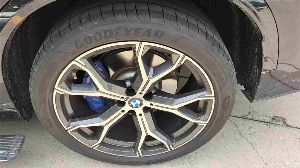 BMW X5, 2024 все фото