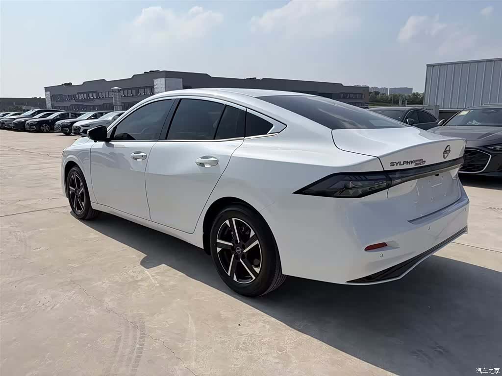 Nissan Sylphy, 2026 7