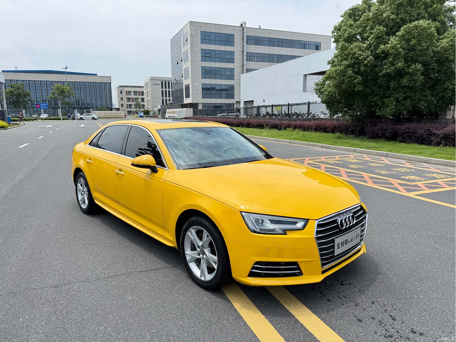 Audi A4L, 2018 3