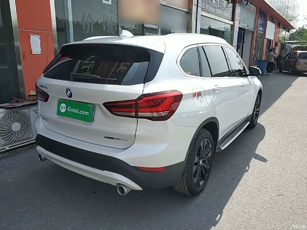 BMW X1, 2020 все фото