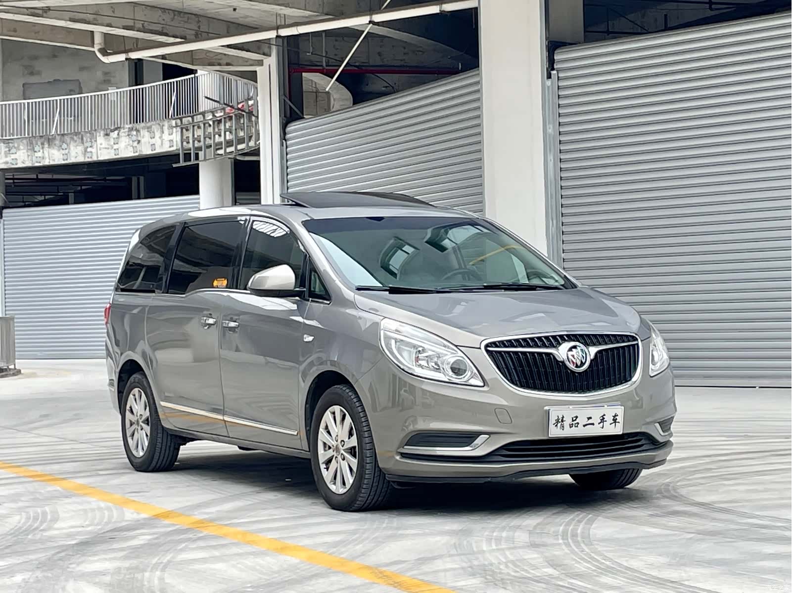 Buick GL8, 2020 3