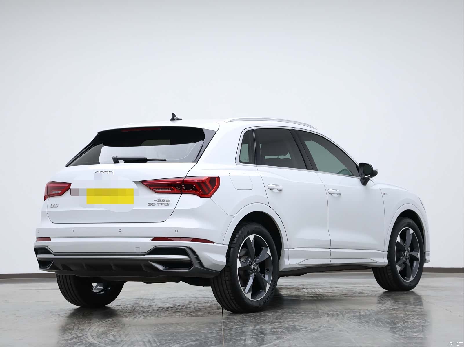 Audi Q3, 2022 2