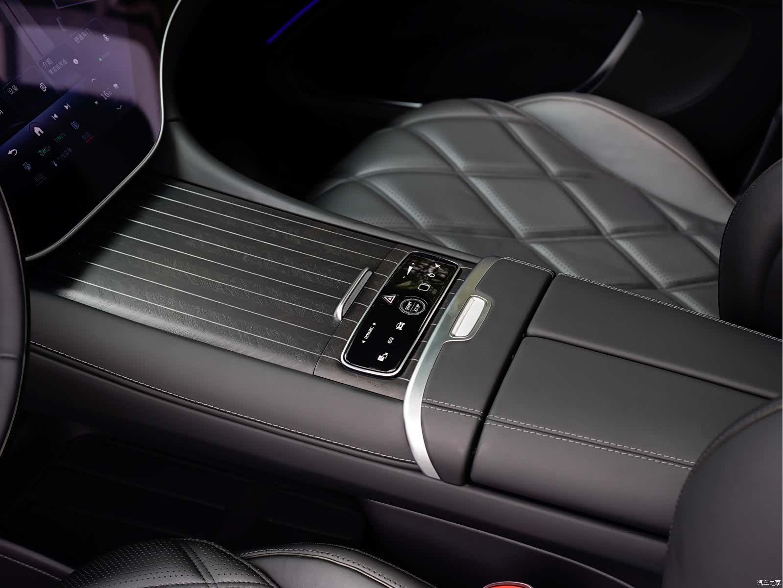 Maybach EQS, 2025 14
