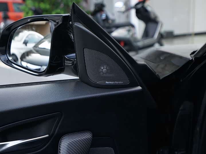 BMW M2 2018 M2 lei ting ban