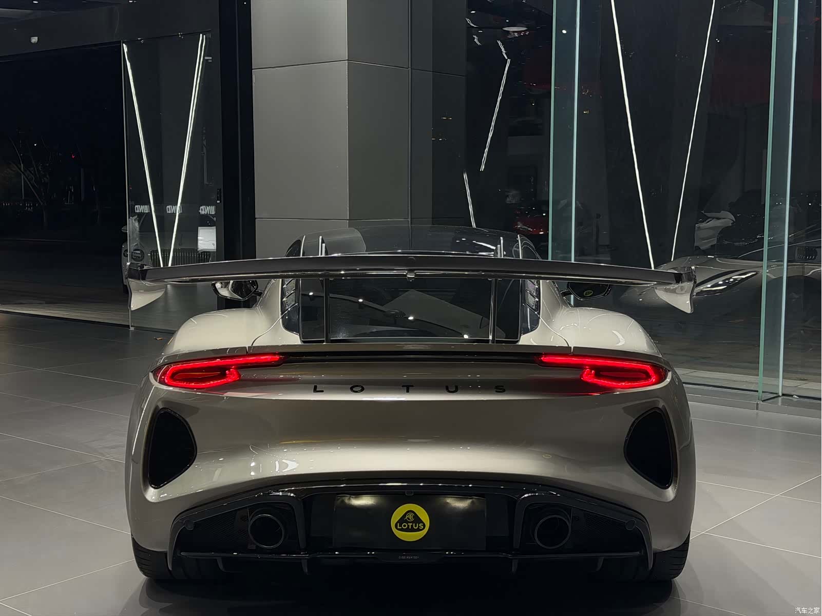 Lotus EMIRA, 2024 4