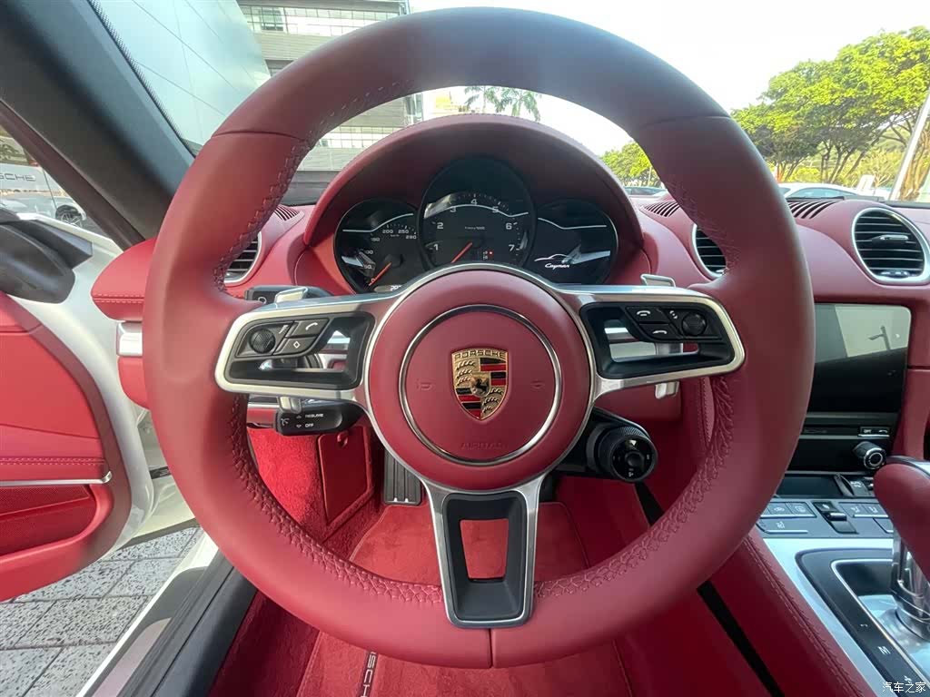 Porsche Cayman, 2025 23