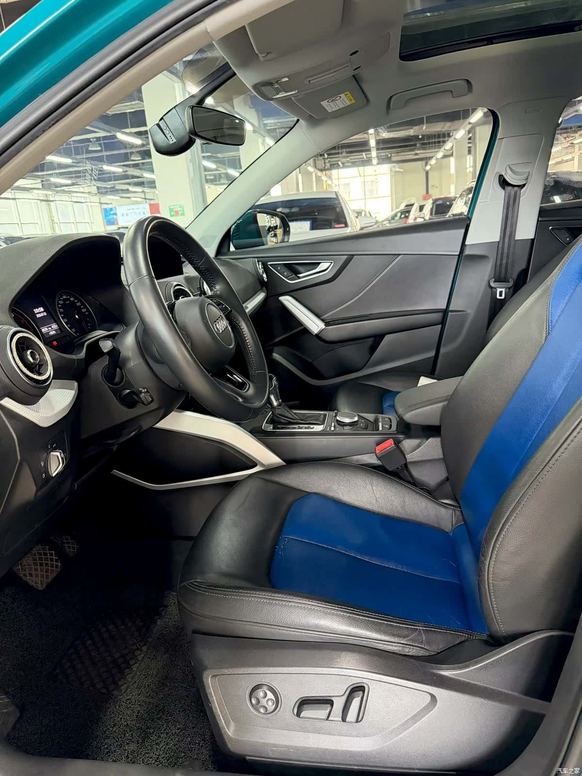 Audi Q2L, 2019 4