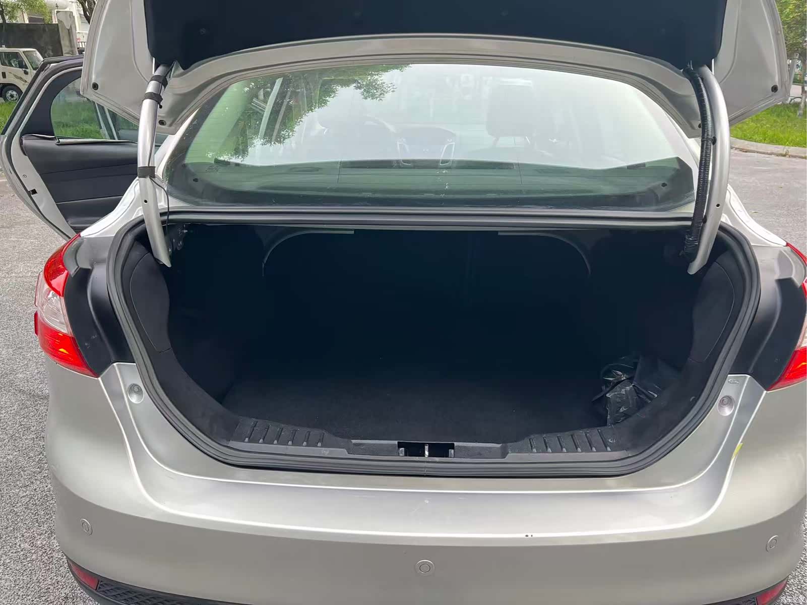 Ford Focus, 2013 15