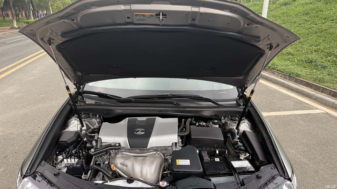 Lexus ES, 2016 15