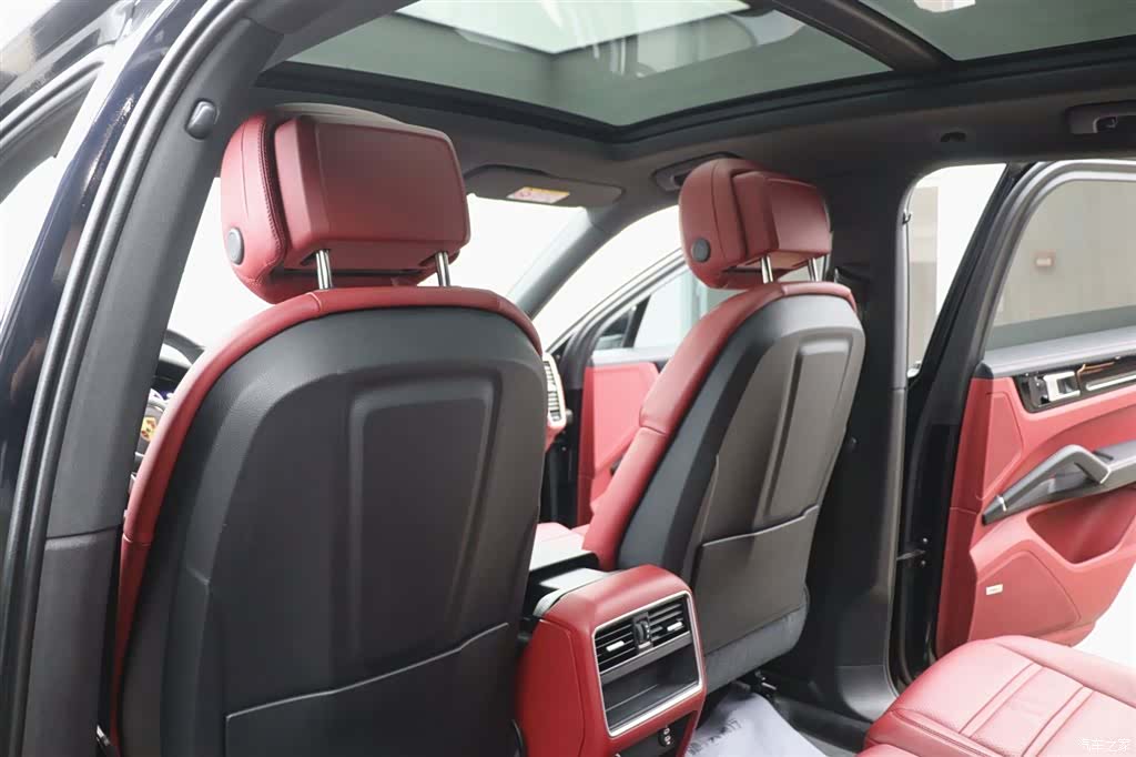 Porsche Cayenne, 2023 21