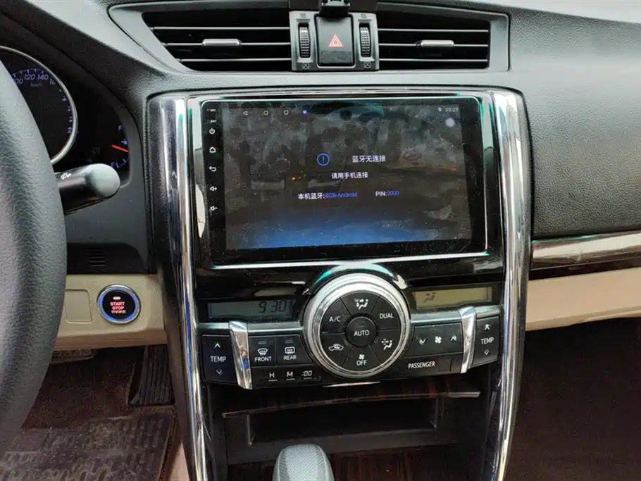 Toyota Reiz