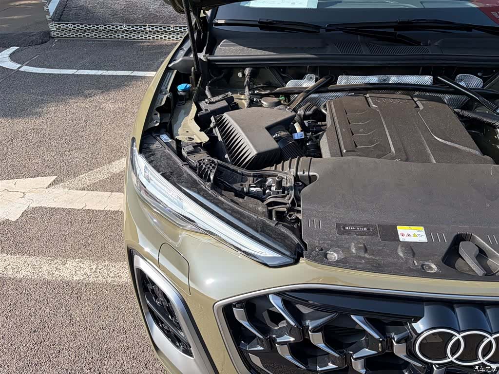 Audi Q5L, 2026 7