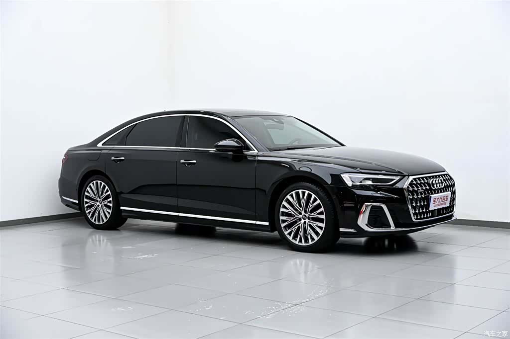 Audi A8L, 2024 4