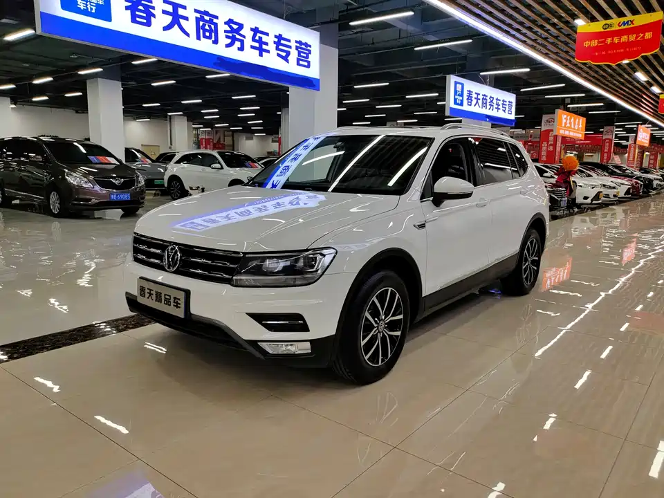 Volkswagen Tiguan L