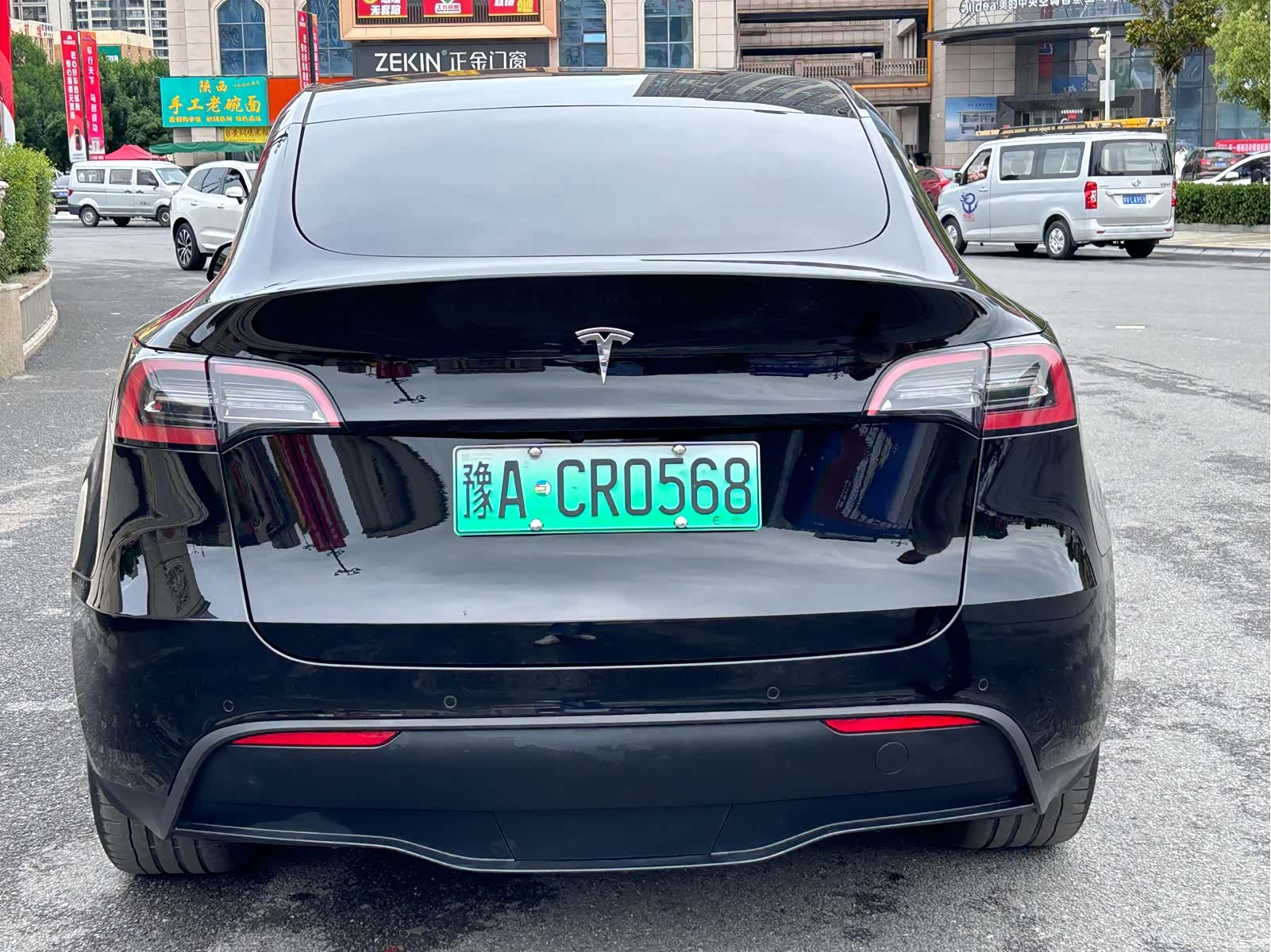 Tesla Model Y, 2023 8