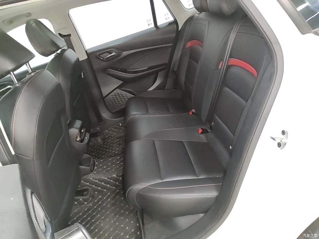 MG MG5, 2021 17