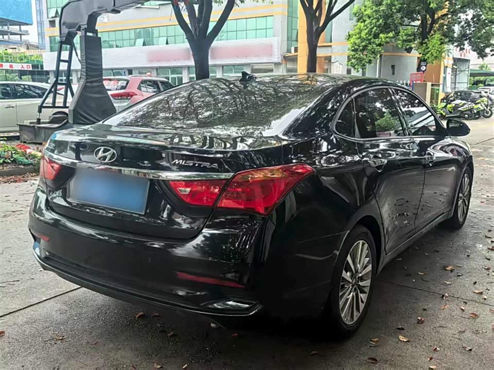 Hyundai Name picture