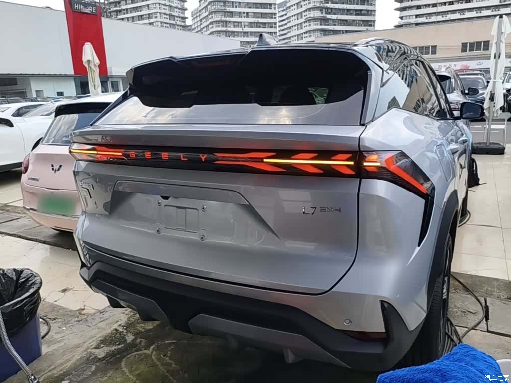 Geely Galaxy L7, 2025 6