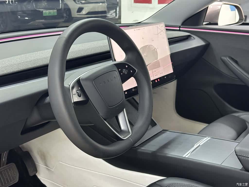 Tesla Model 3, 2023 11