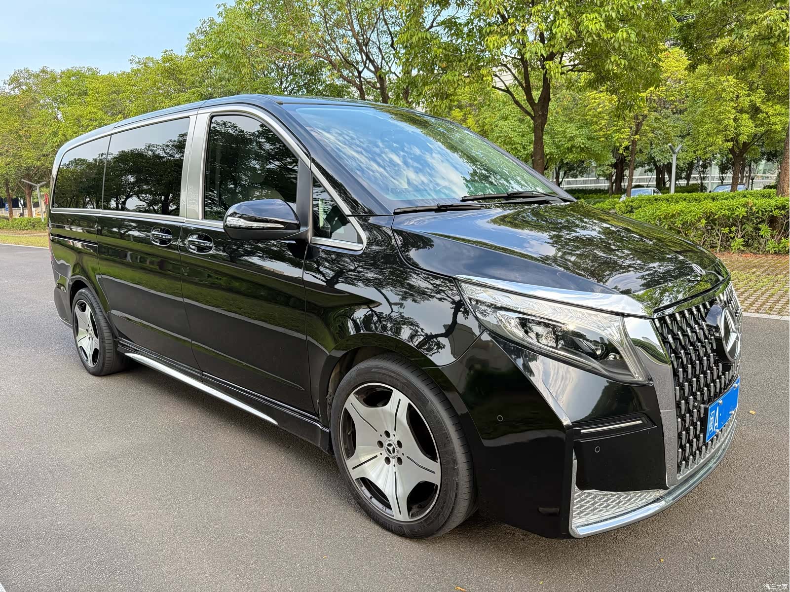 Mercedes-Benz V-Class, 2022 3