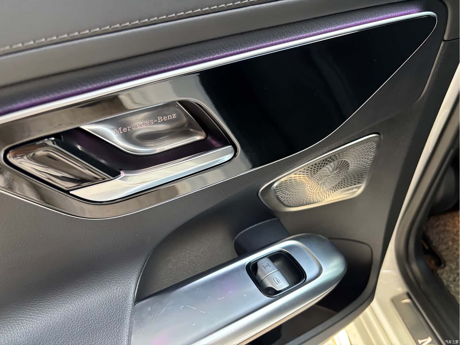 Mercedes-Benz C-Class, 2024 17