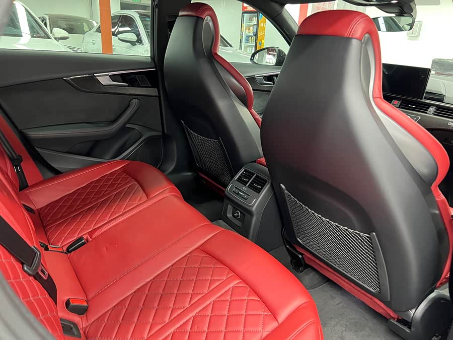 Audi S4 2022, фото 13