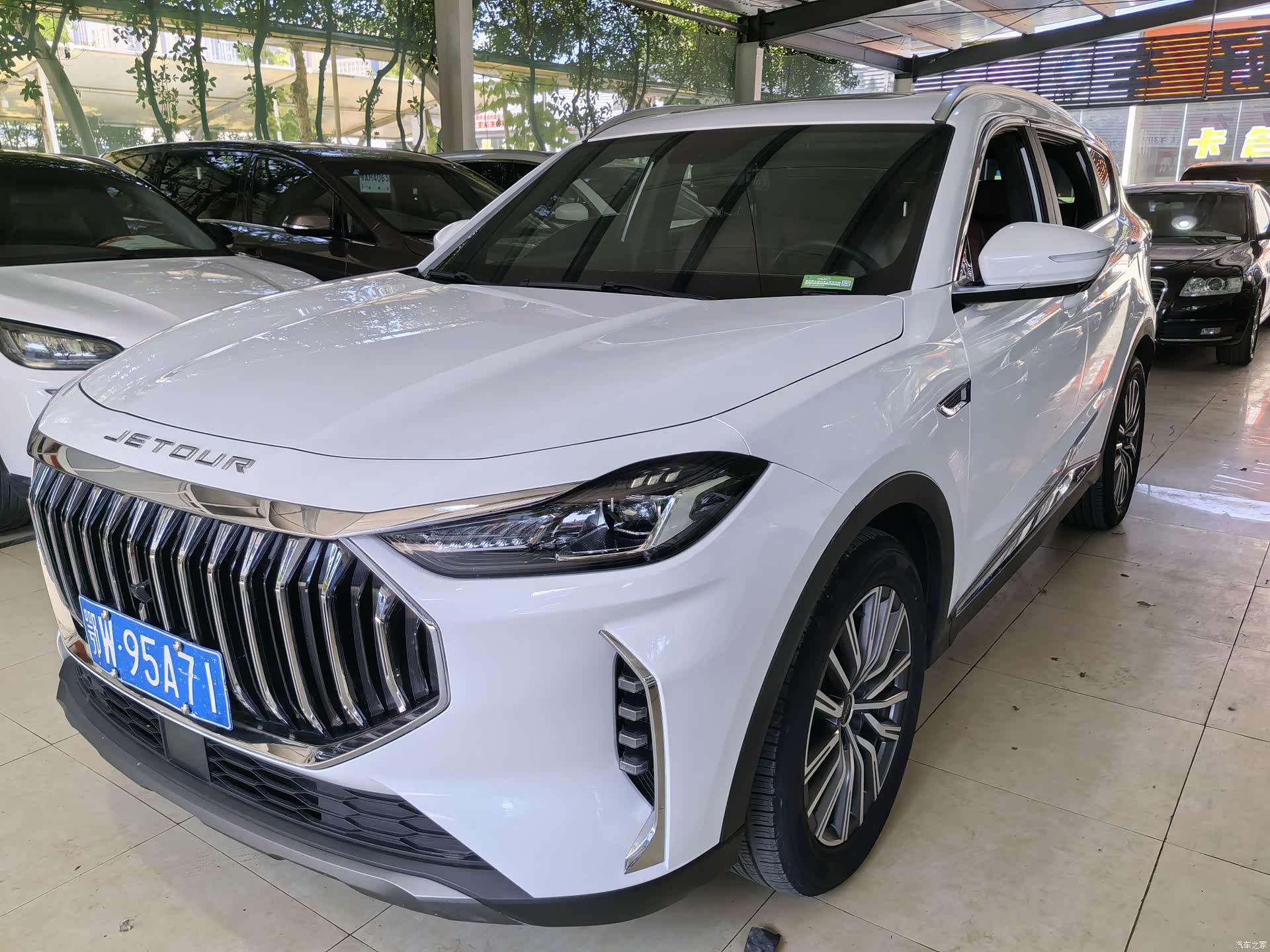 Jetour X70, 2023 1