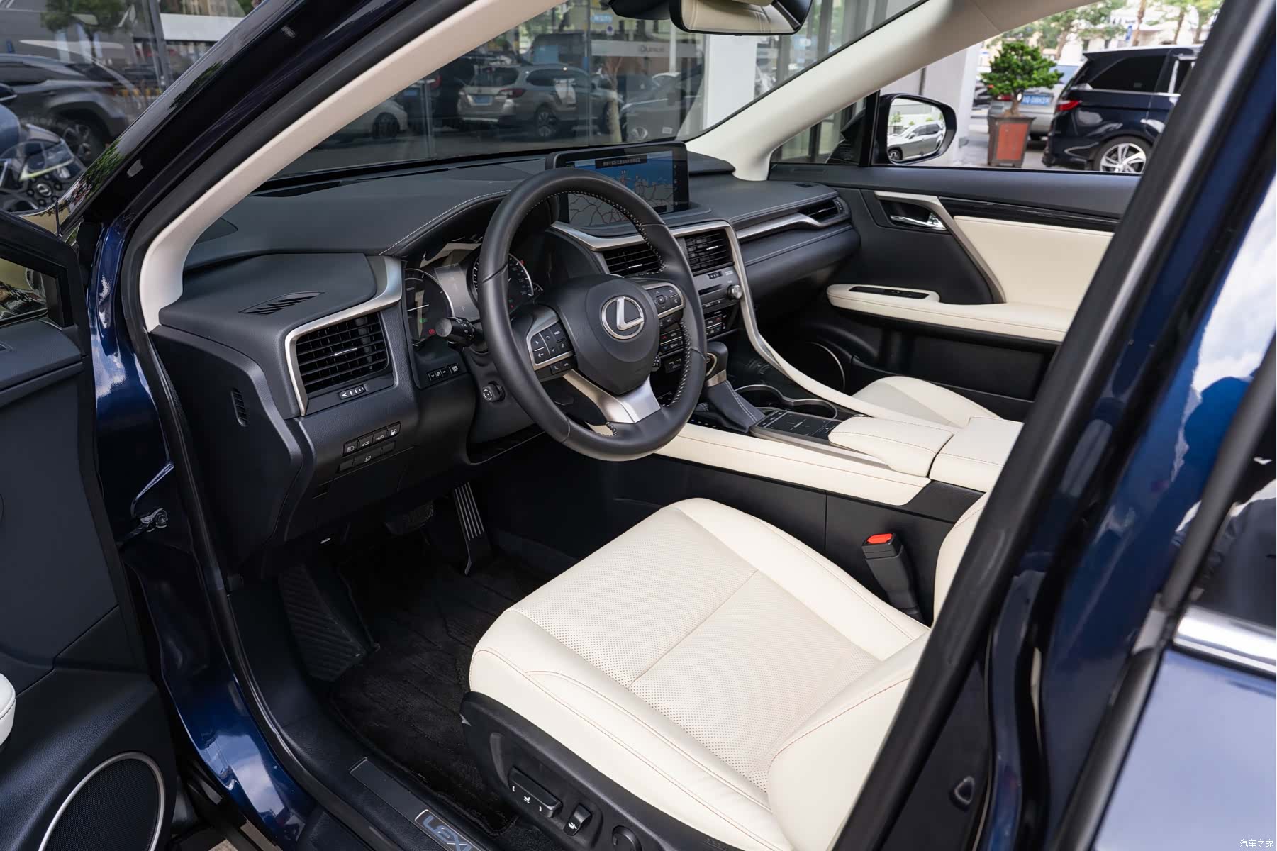 Lexus RX, 2022 9