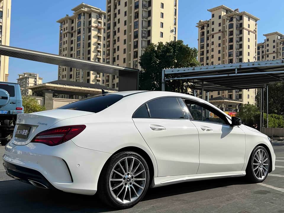 Mercedes-Benz CLA
