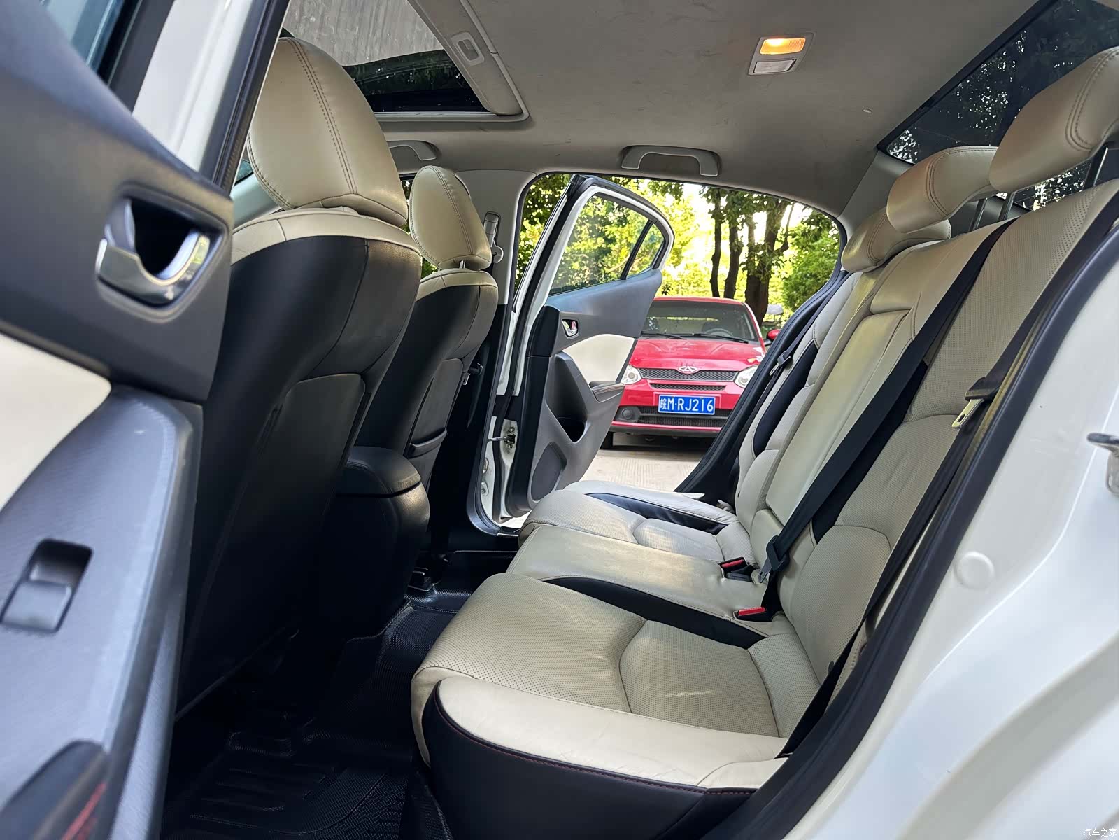 Mazda Mazda3, 2015 все фото