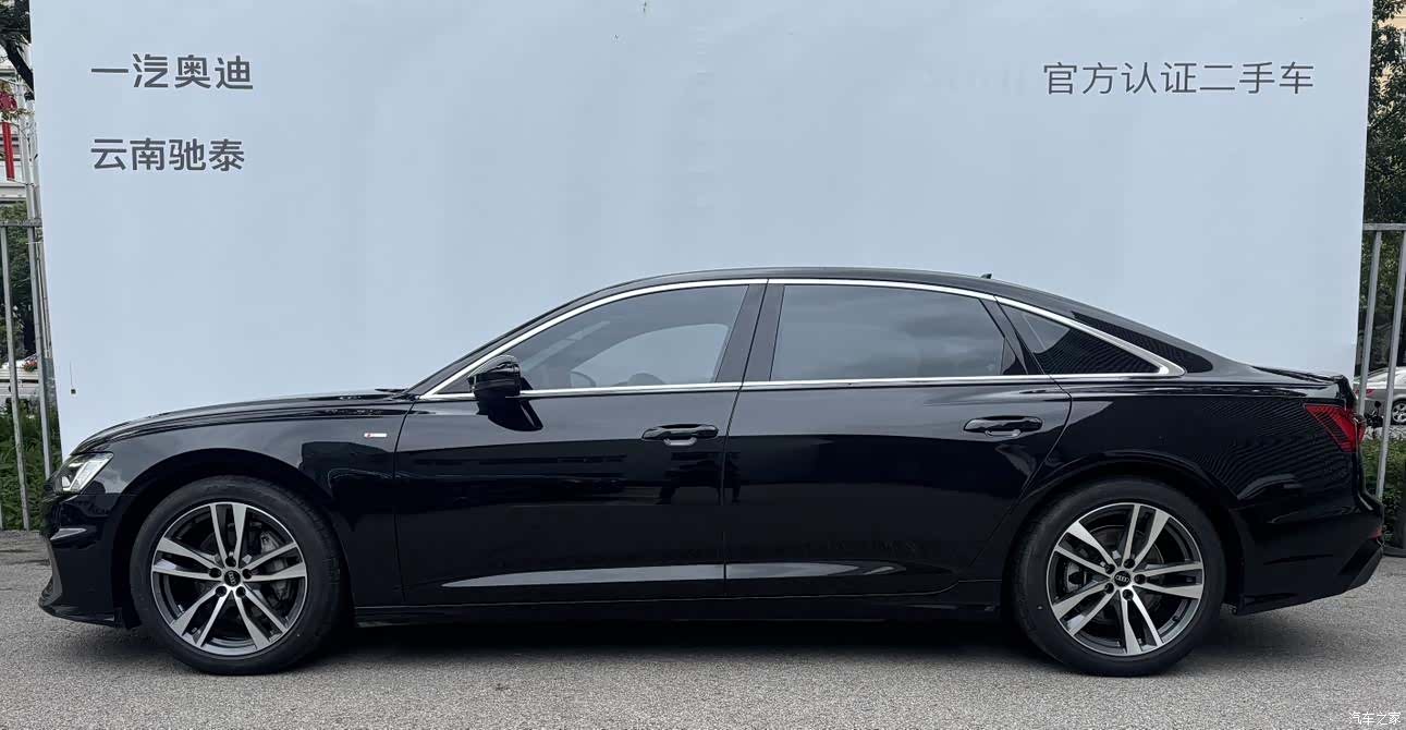 Audi A6L, 2022 3