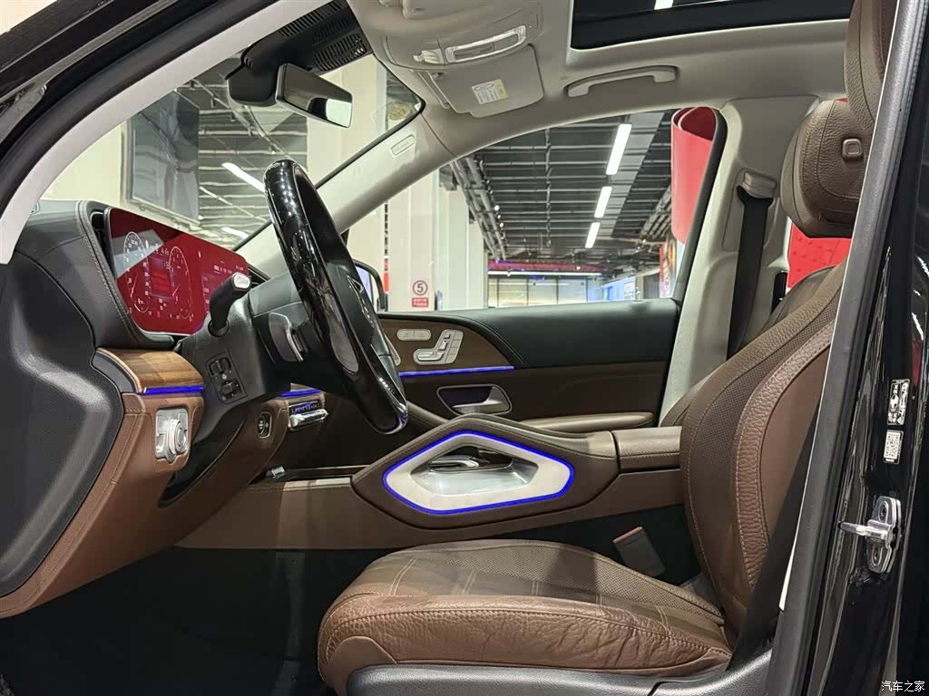 Mercedes-Benz GLS, 2024 18