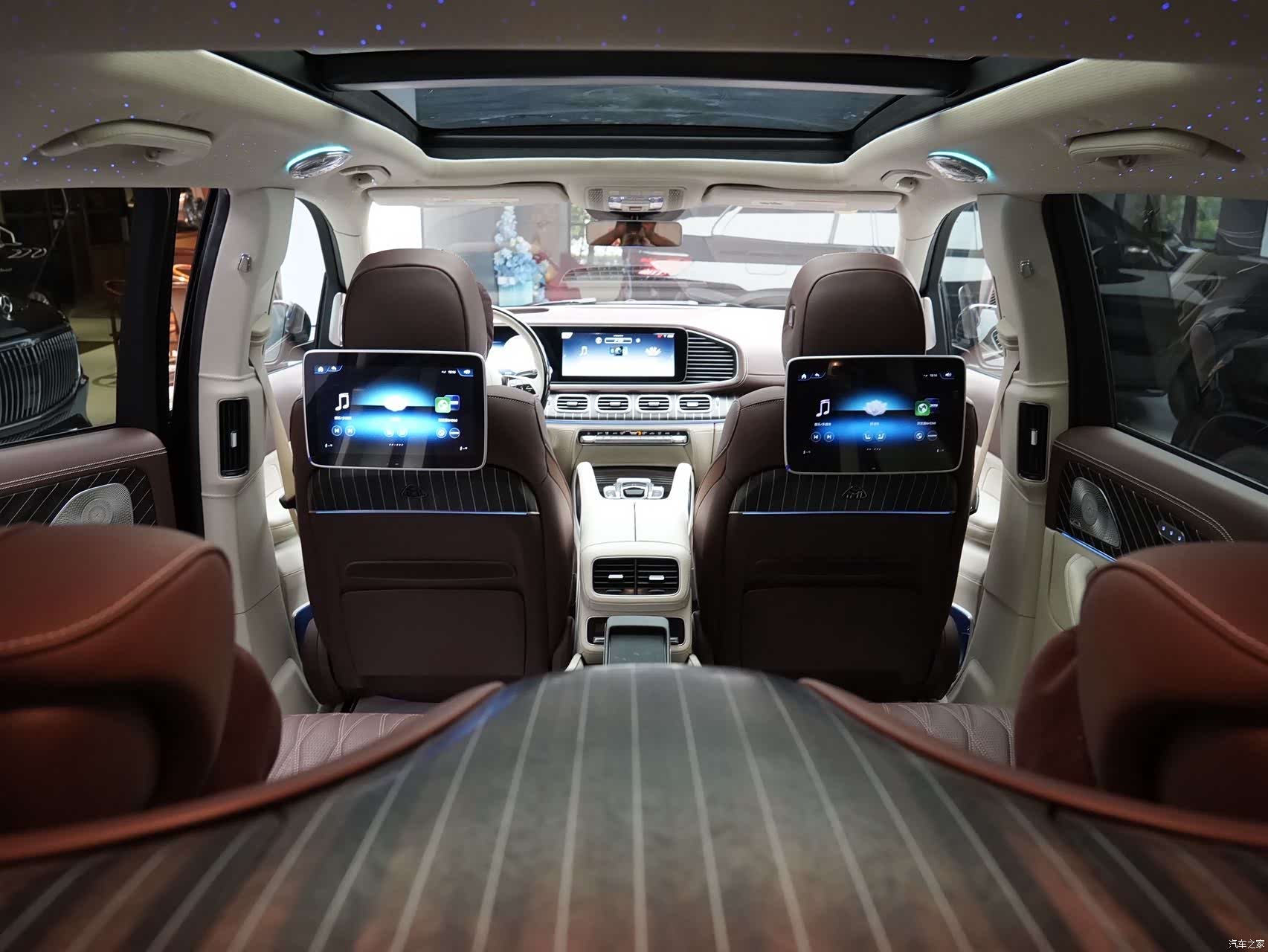 Maybach GLS, 2025 24
