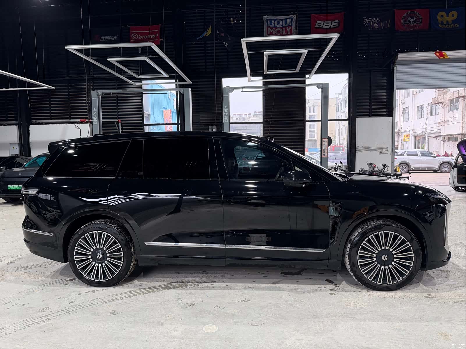 NIO ES8, 2026 6