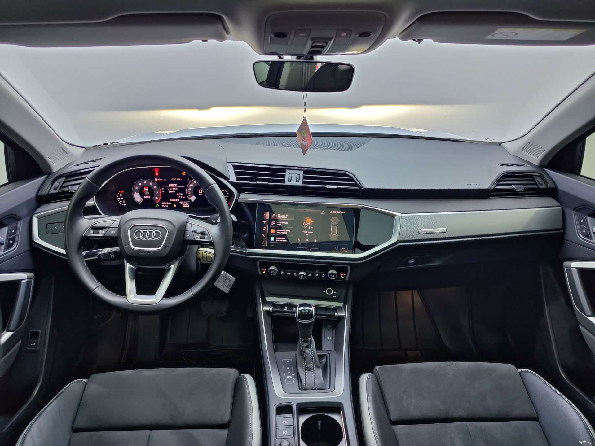 Audi Q3, 2022 14