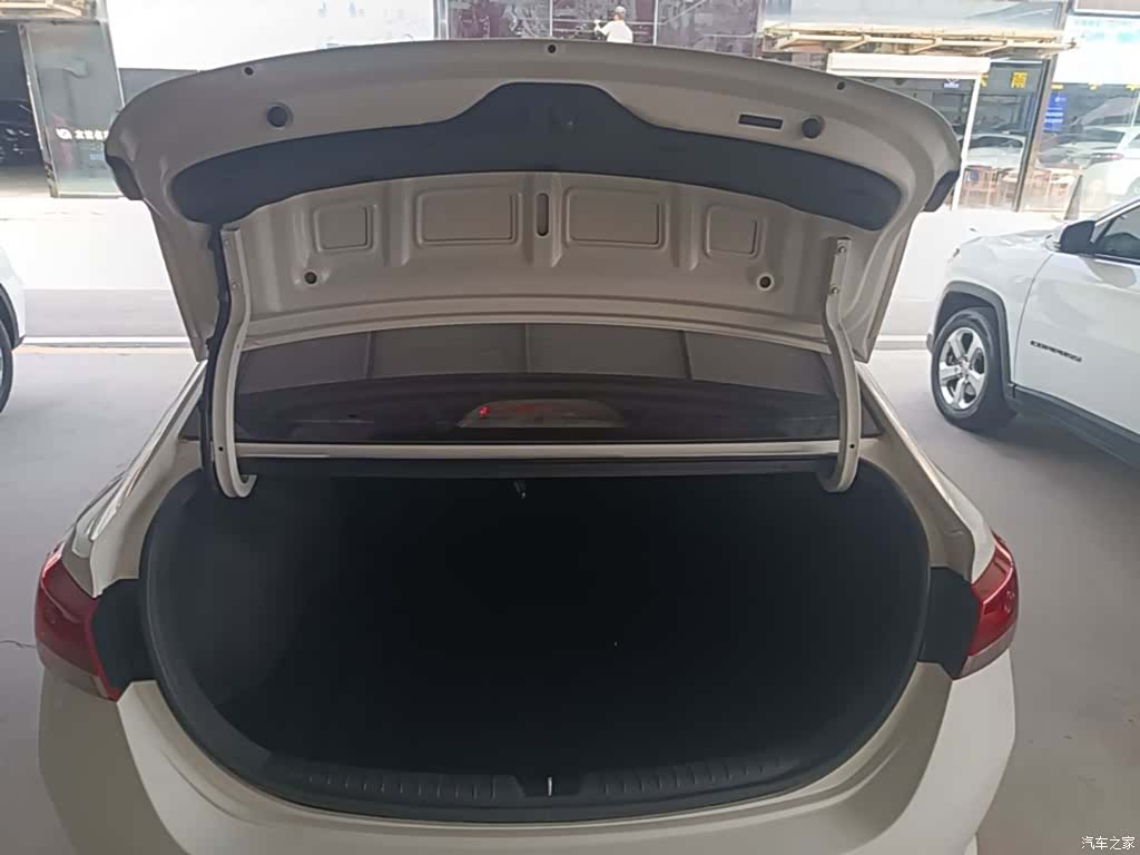 Hyundai GLS, 2018 15