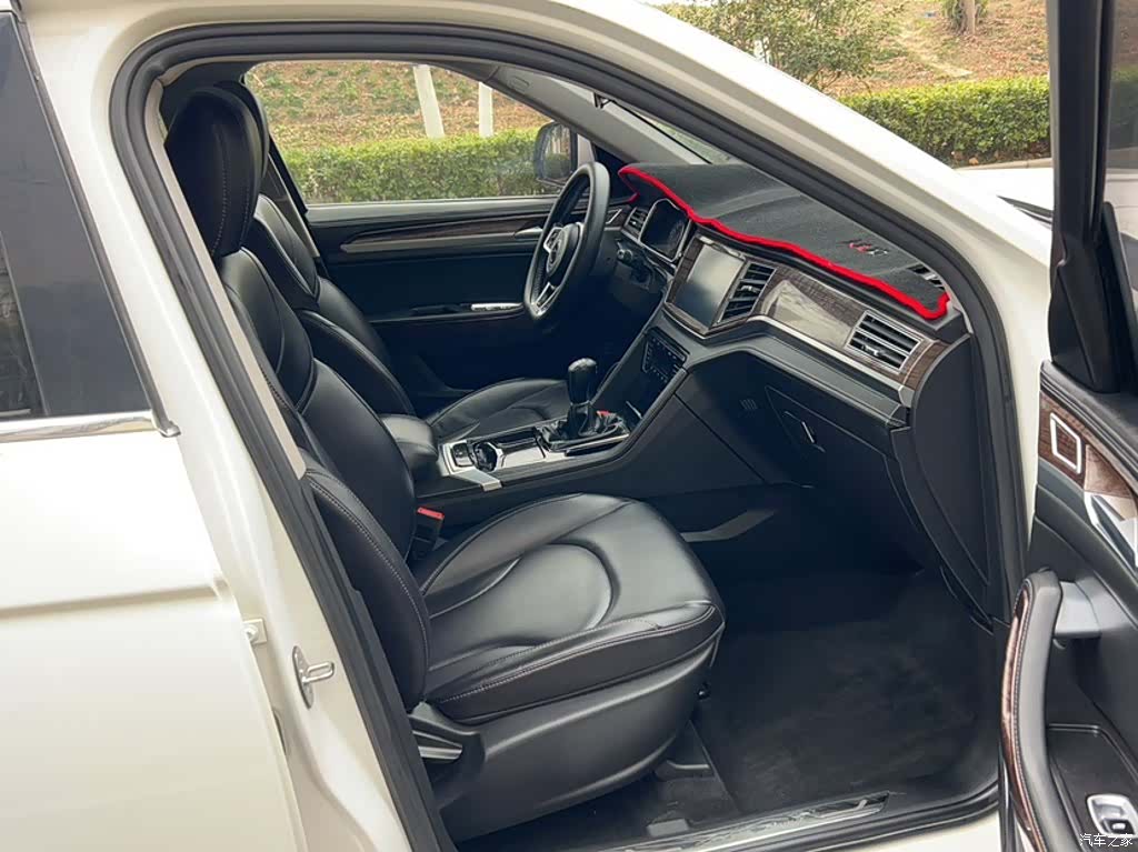 Zotye X7, 2017 4
