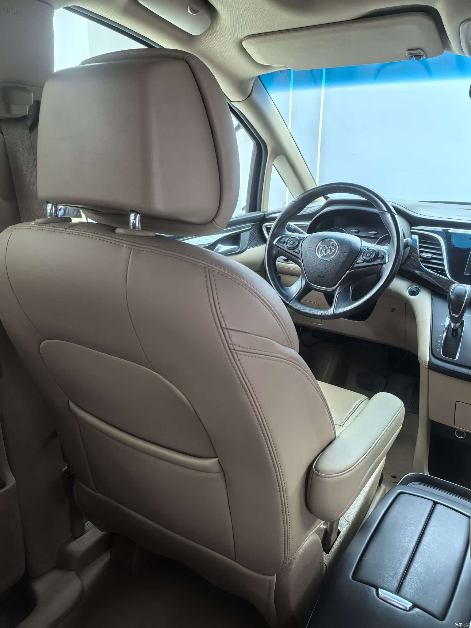 Buick GL8, 2018 8
