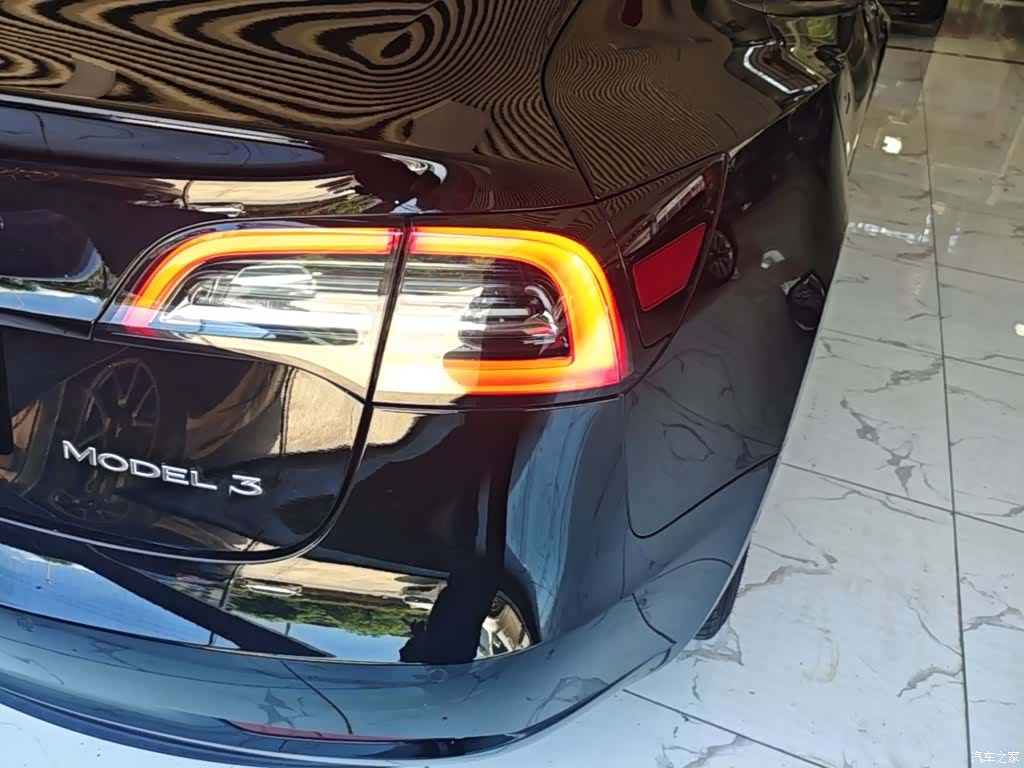 Tesla Model 3, 2022 8