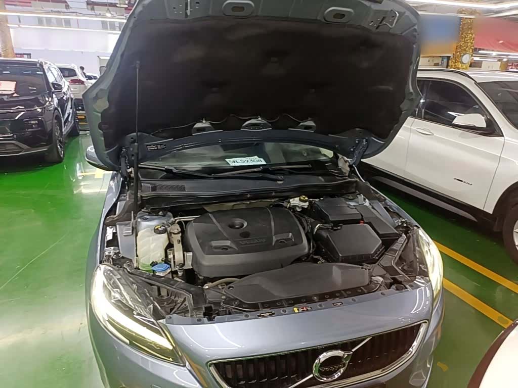 Volvo V40, 2019 20