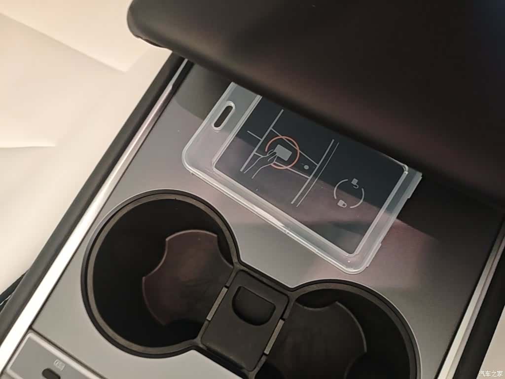 Tesla Model 3, 2022 9