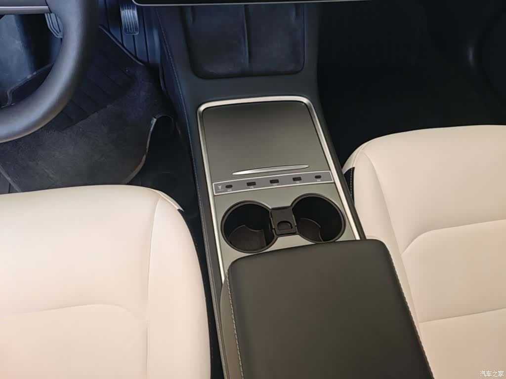 Tesla Model 3, 2022 14